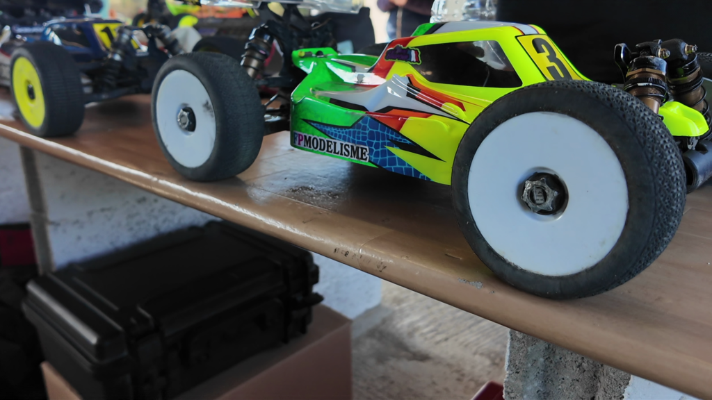 Voitures radio commandées, Circuit Méric Vierzon
